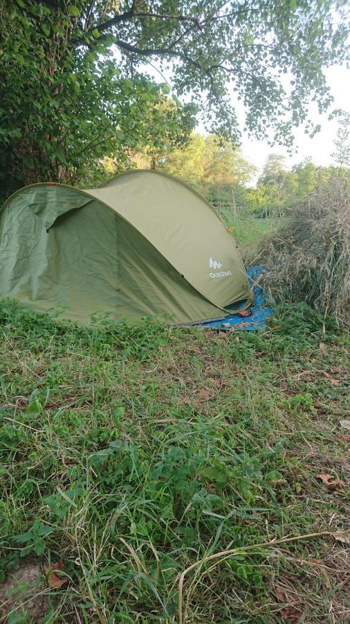 Tente en permaculture pirate Creysse  Exterior foto